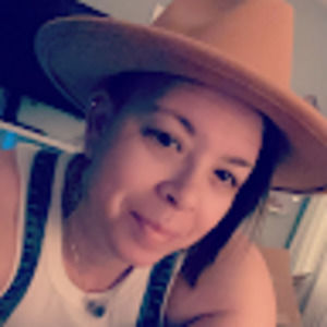 Meet your Posher, Angela